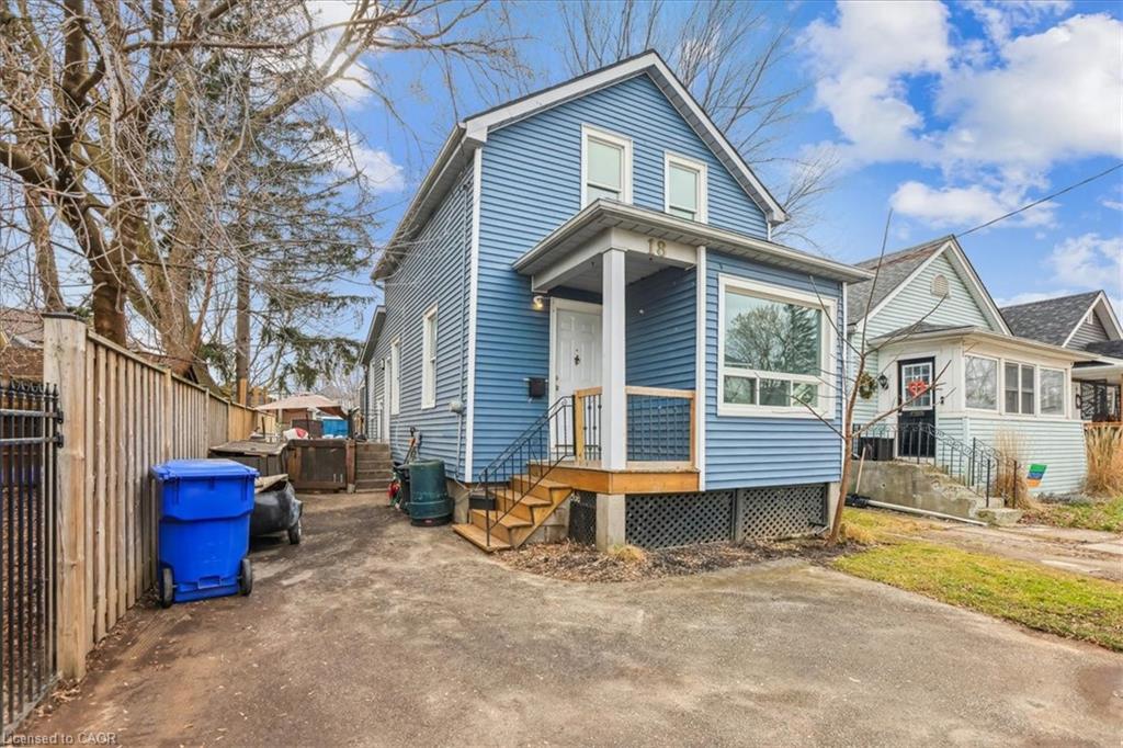 18 Linwood Street Property Photo 1