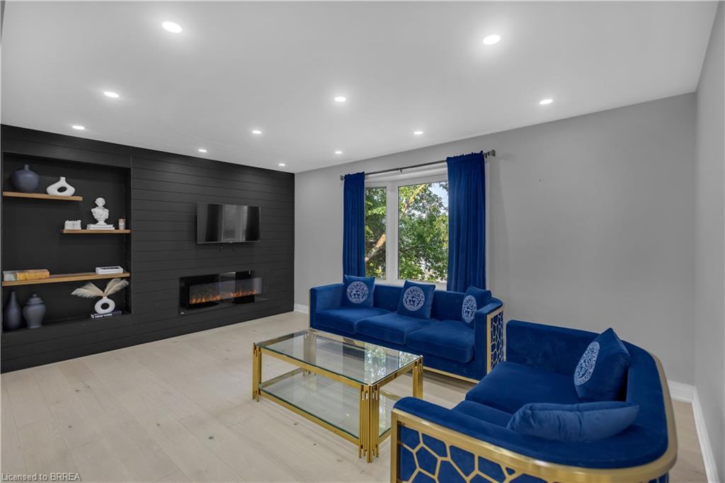 19 Broad Street Property Photo 5