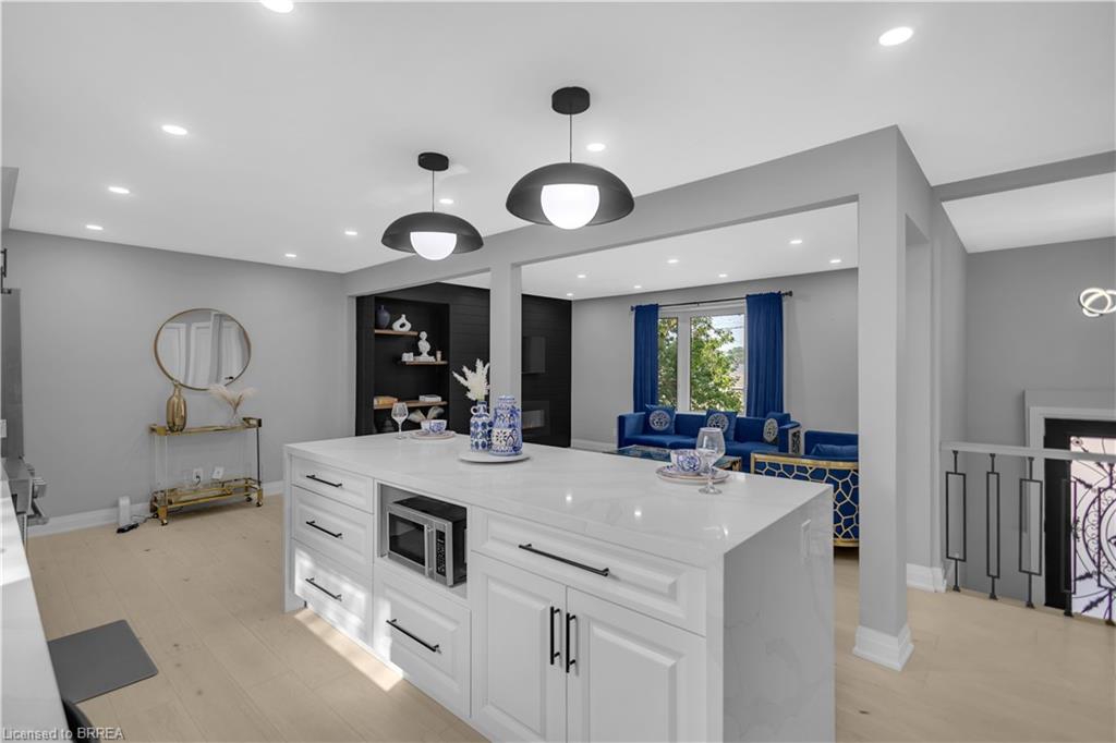 19 Broad Street Property Photo 9