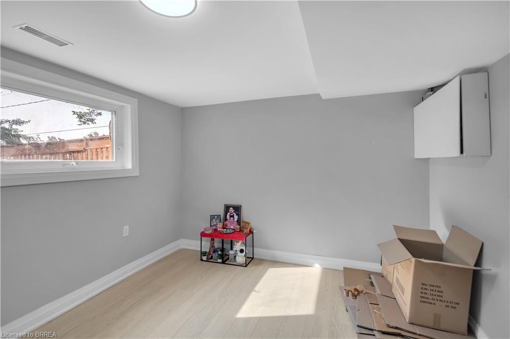 19 Broad Street Property Photo 23