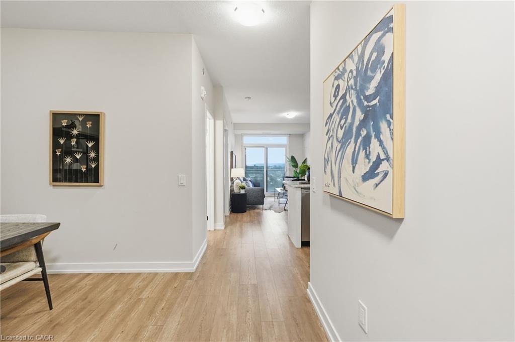 604-870 Queenston Road Property Photo 5