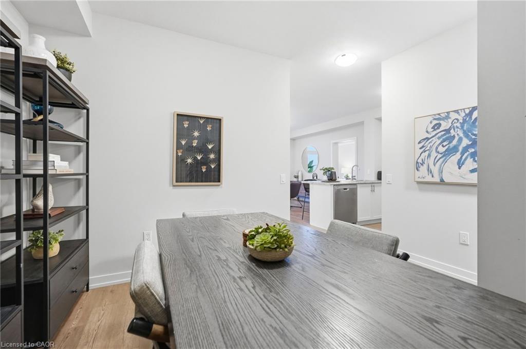 604-870 Queenston Road Property Photo 10