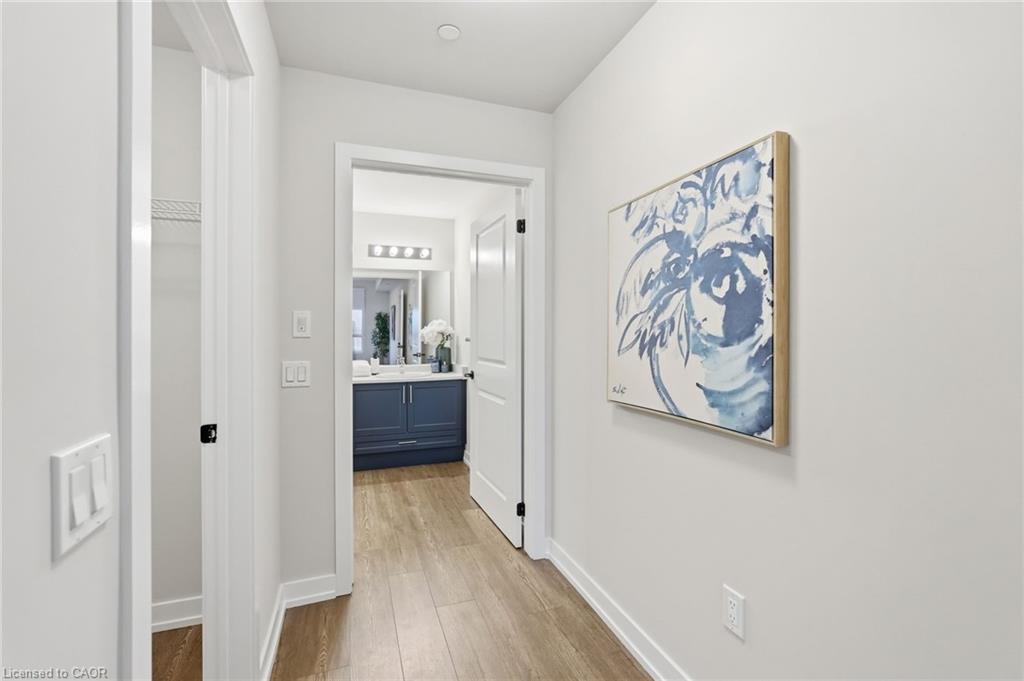 604-870 Queenston Road Property Photo 33