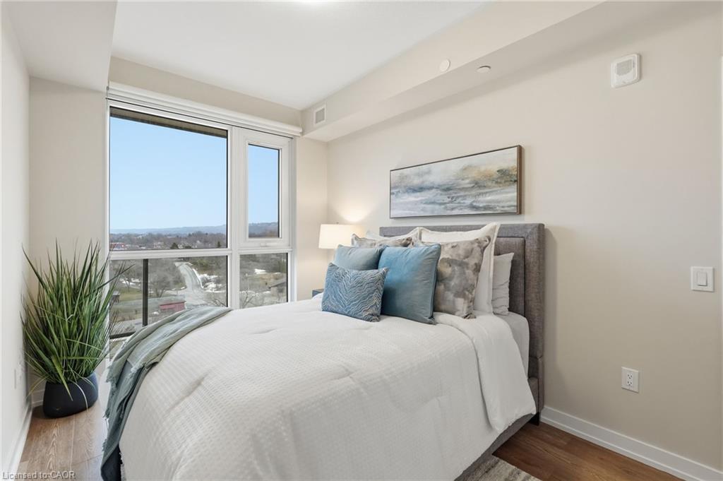 604-870 Queenston Road Property Photo 35