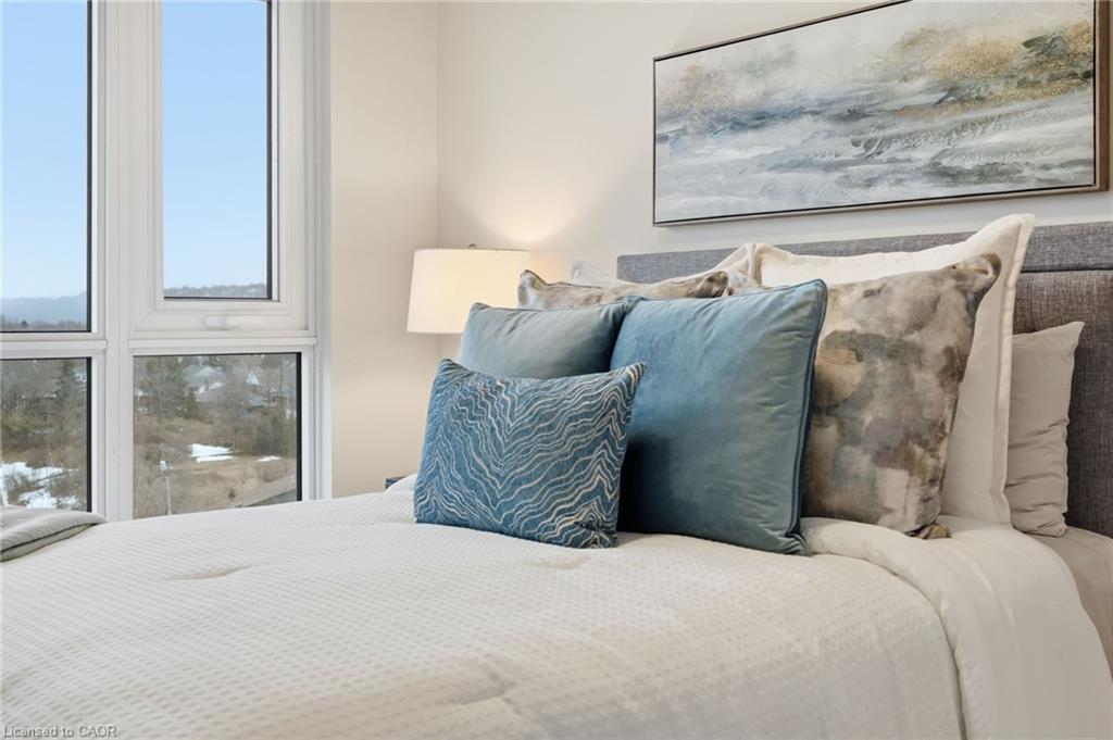 604-870 Queenston Road Property Photo 37