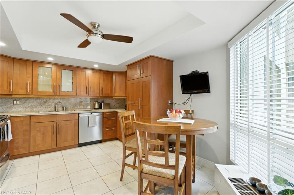 208-1201 North Shore Boulevard E Property Photo 12