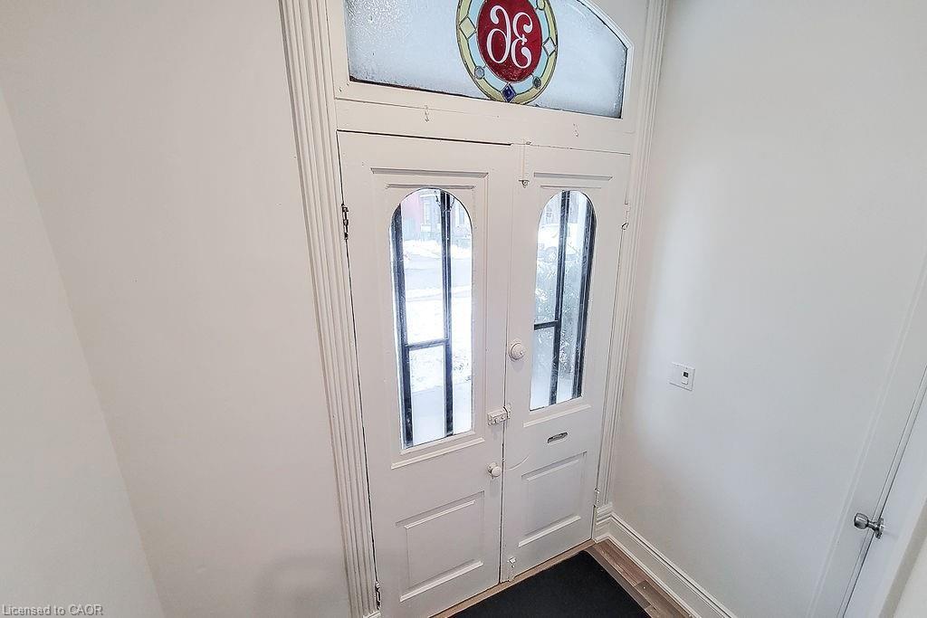 36 Erie Avenue Property Photo 5