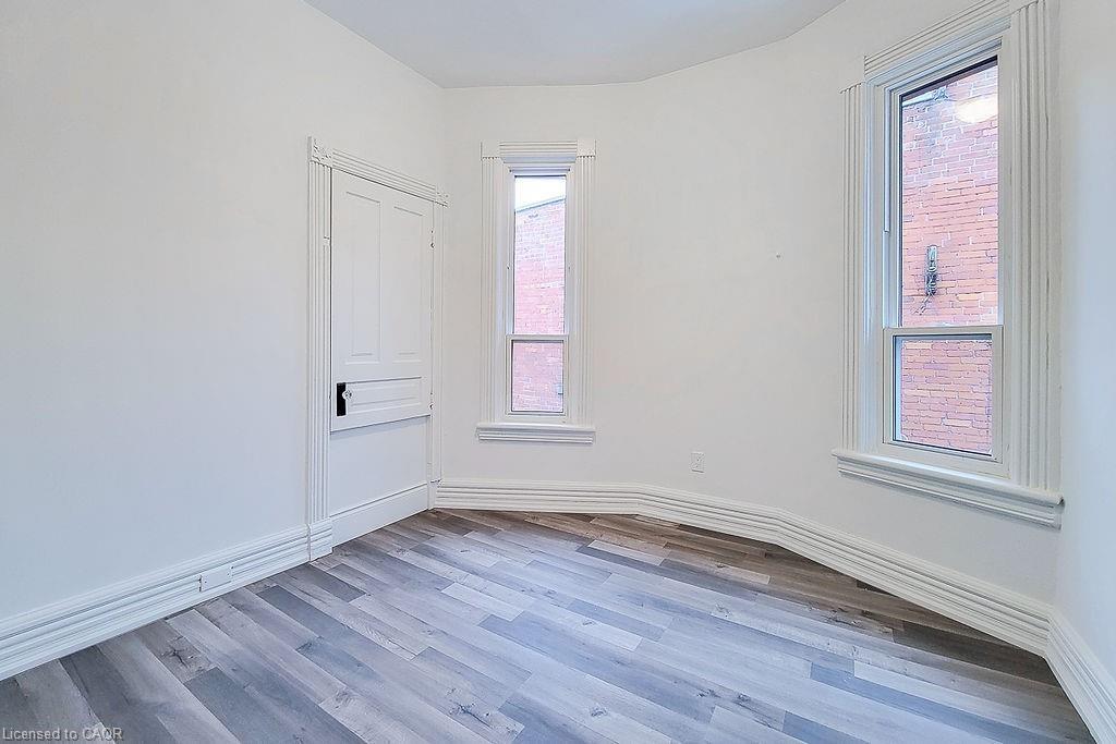 36 Erie Avenue Property Photo 14