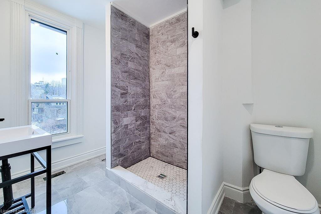 36 Erie Avenue Property Photo 17