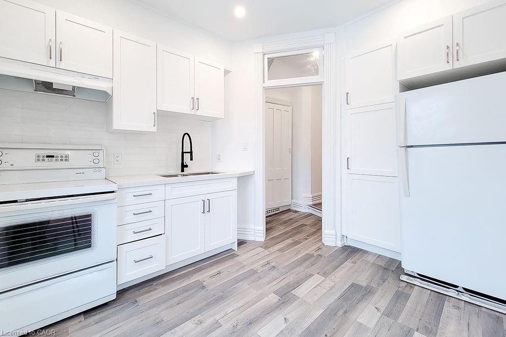 36 Erie Avenue Property Photo 18