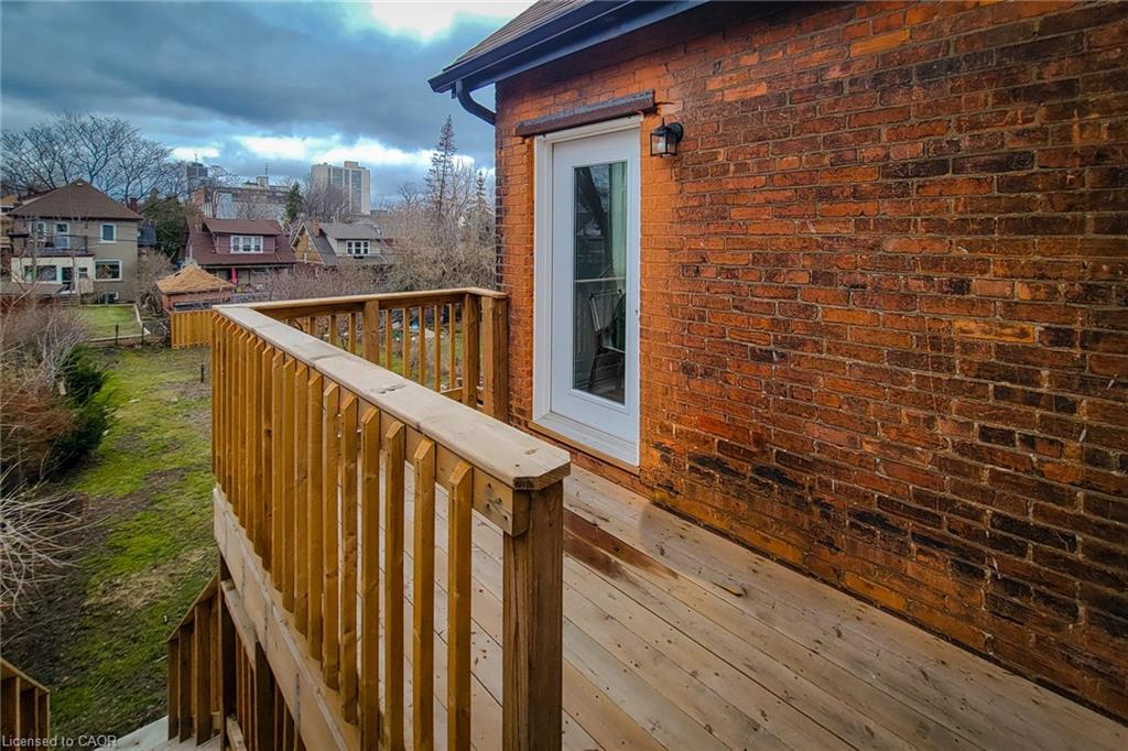 36 Erie Avenue Property Photo 23