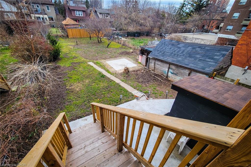 36 Erie Avenue Property Photo 24