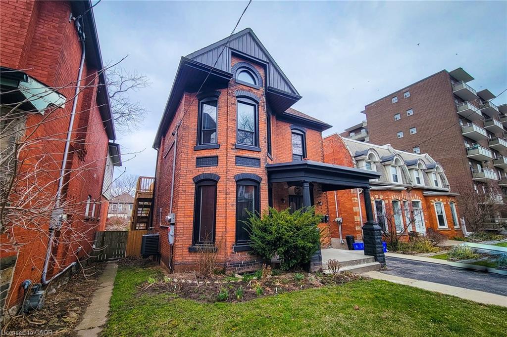 36 Erie Avenue Property Photo 32