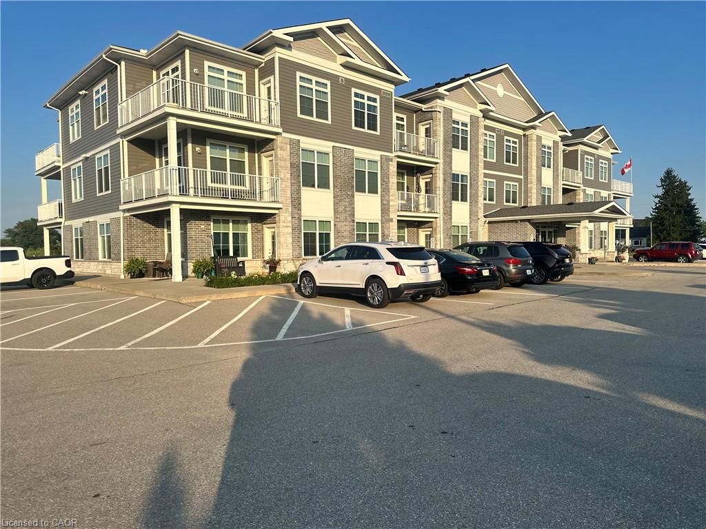 307-14 Saunders Drive Property Photo 2