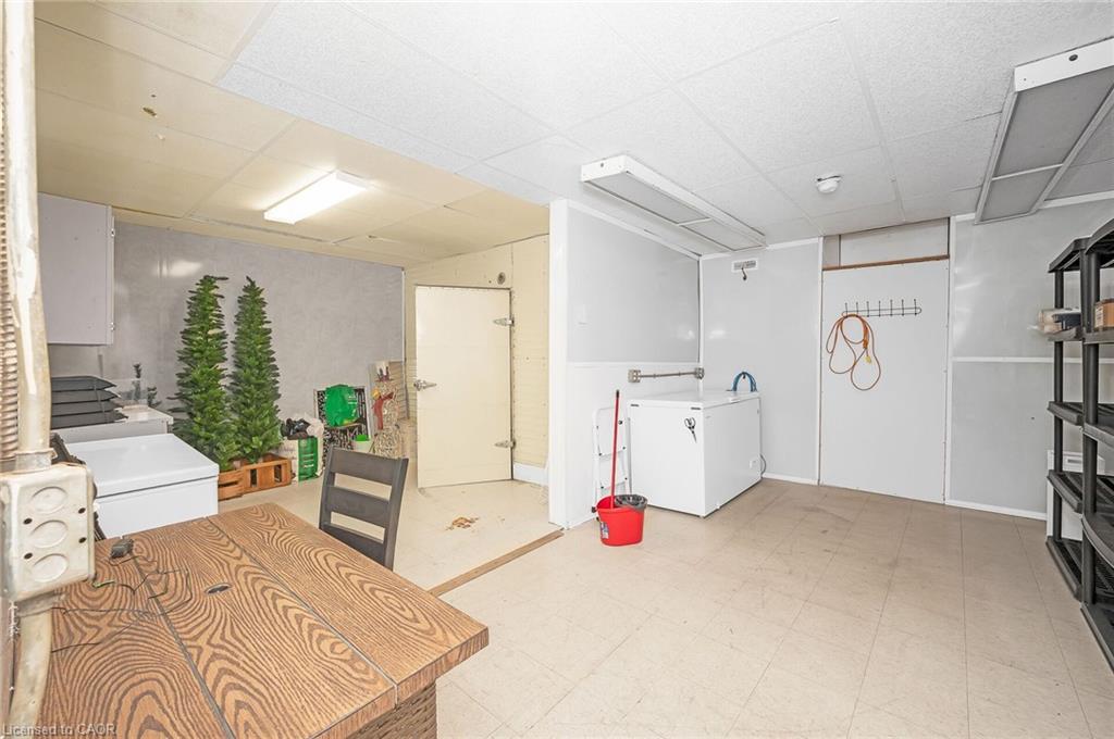 122 King Street Property Photo 11