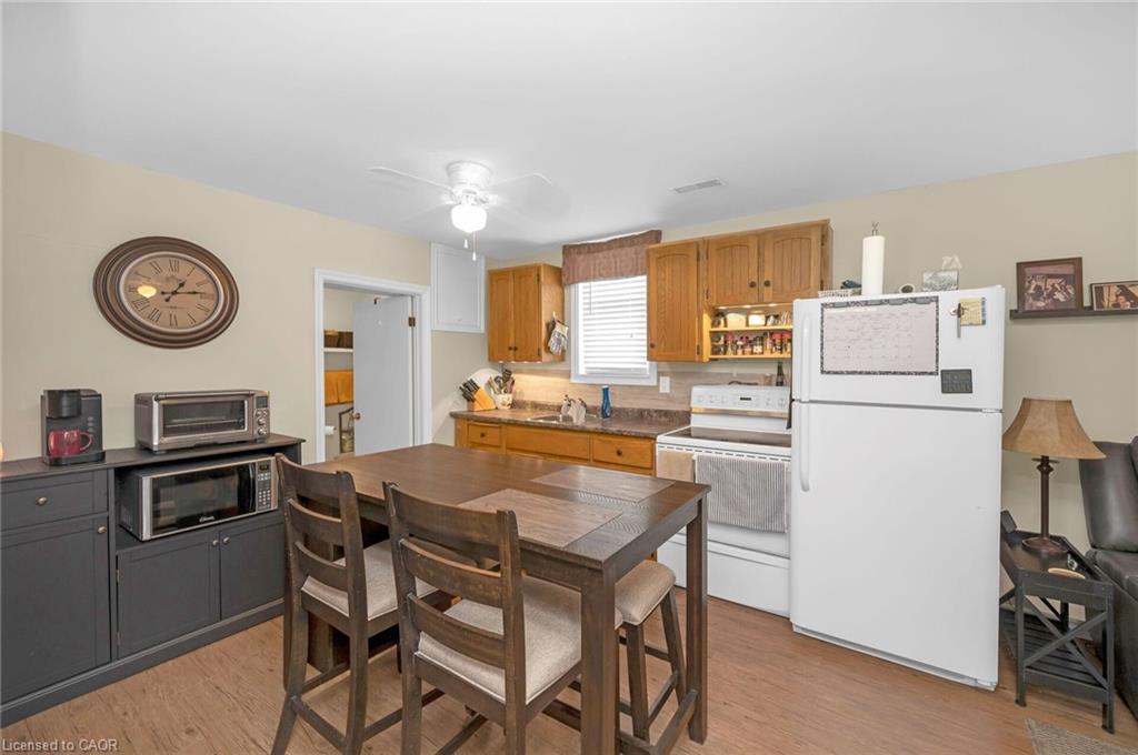 122 King Street Property Photo 17