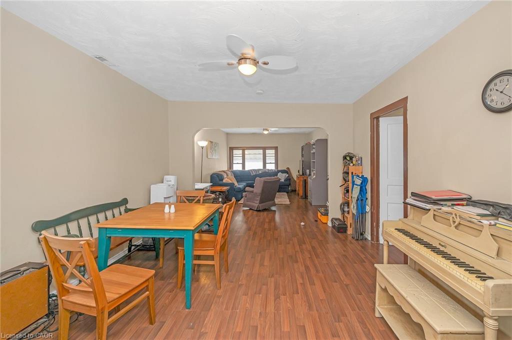 122 King Street Property Photo 28