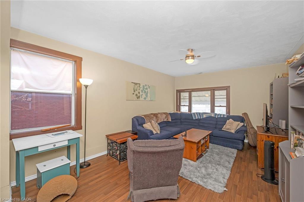 122 King Street Property Photo 29