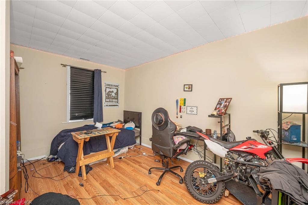 122 King Street Property Photo 32