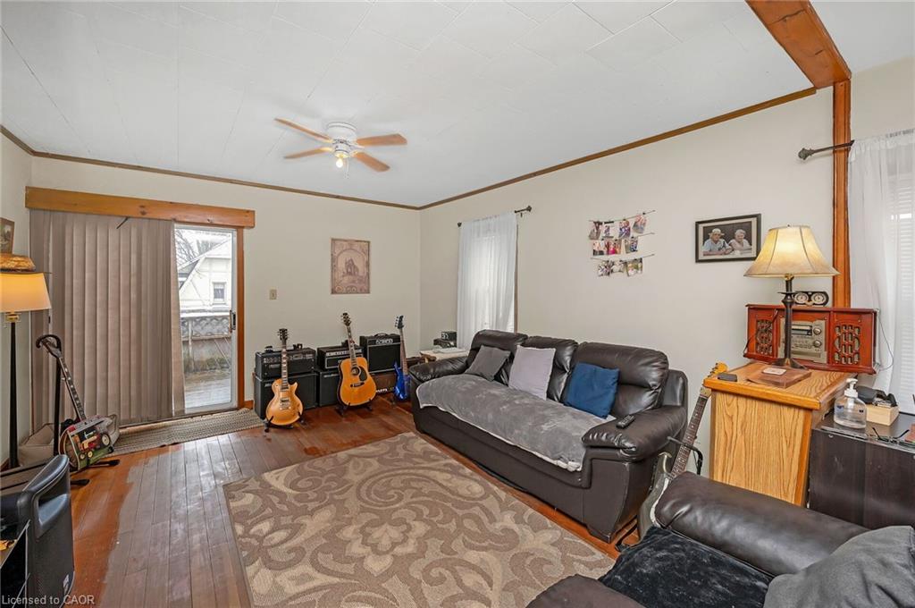 122 King Street Property Photo 39
