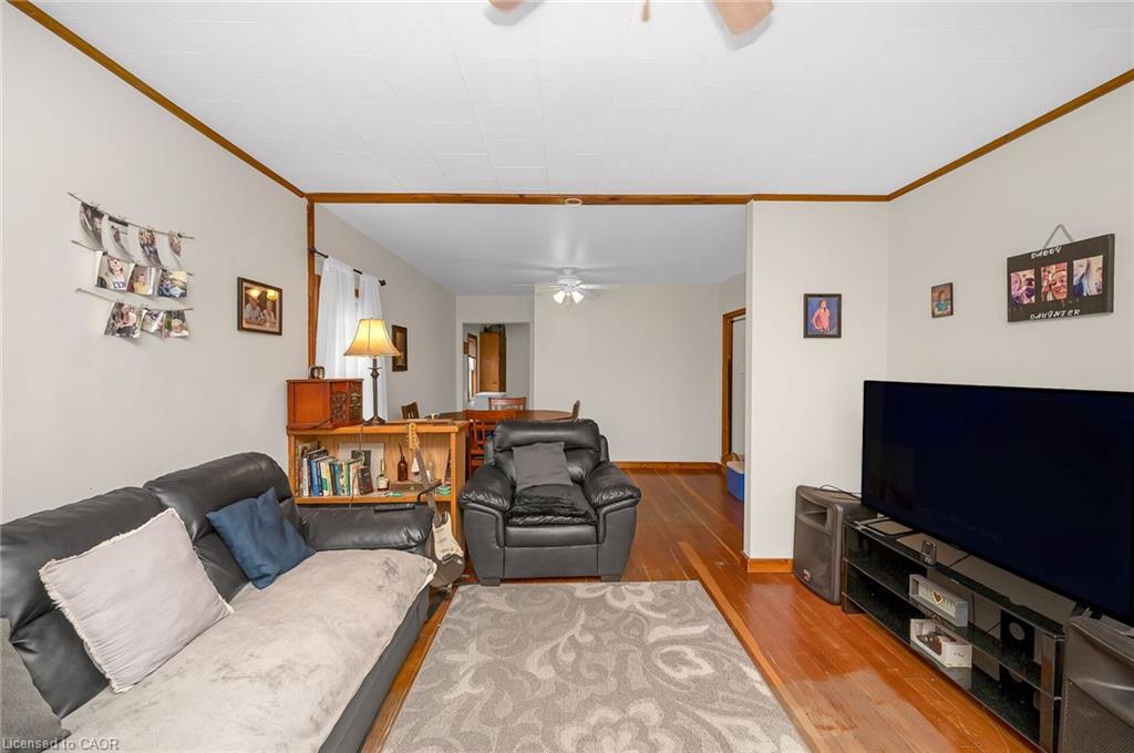 122 King Street Property Photo 41