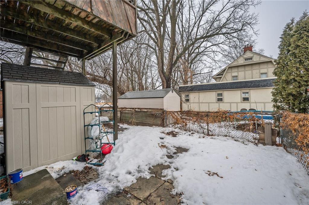 122 King Street Property Photo 46