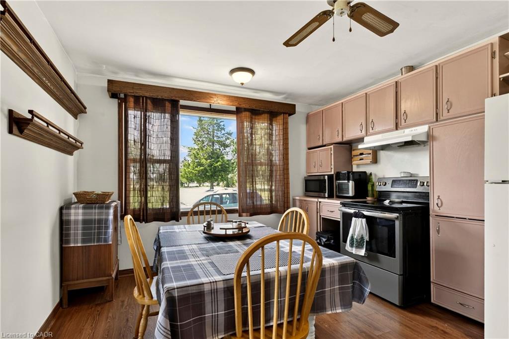 958 Highland Road E Property Photo 11