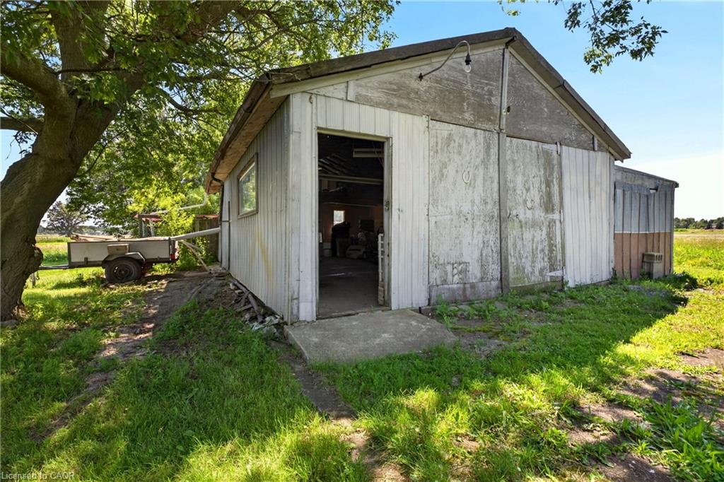 958 Highland Road E Property Photo 44
