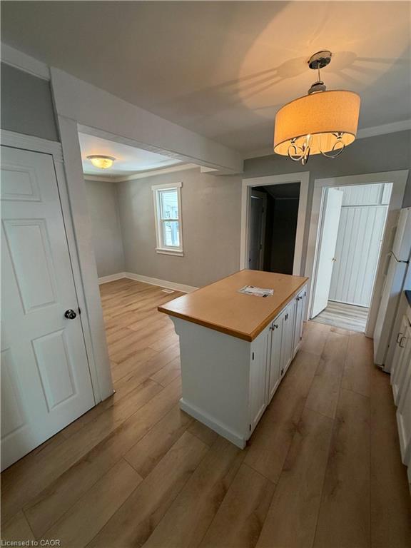104 Marshall Street Property Photo 5