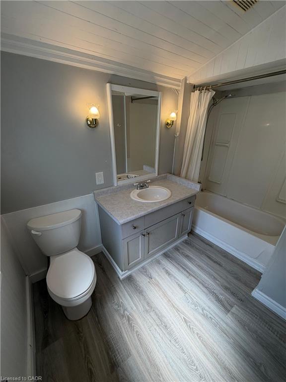 104 Marshall Street Property Photo 11