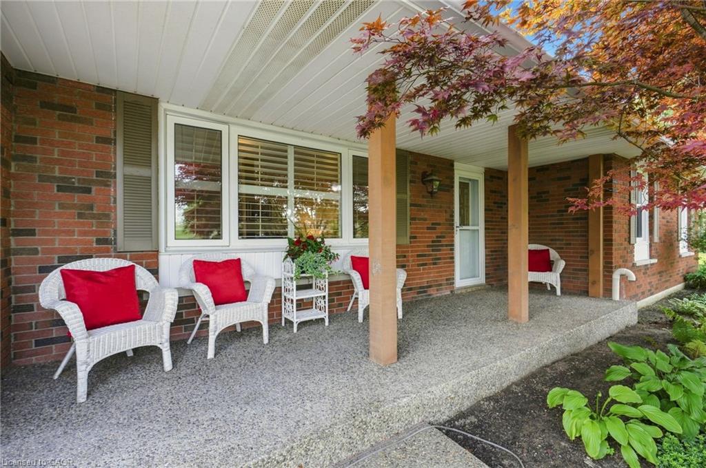 9784 Goodale Road Property Photo 4