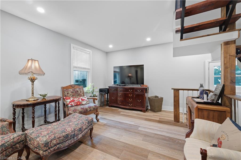 91 Lyons Avenue Property Photo 11