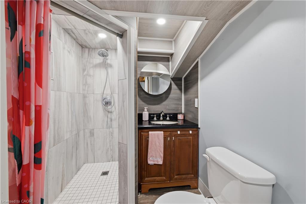 91 Lyons Avenue Property Photo 23
