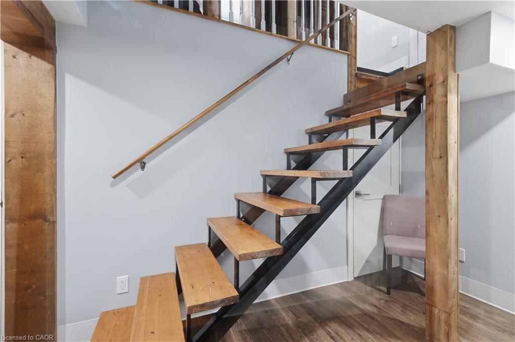 91 Lyons Avenue Property Photo 27