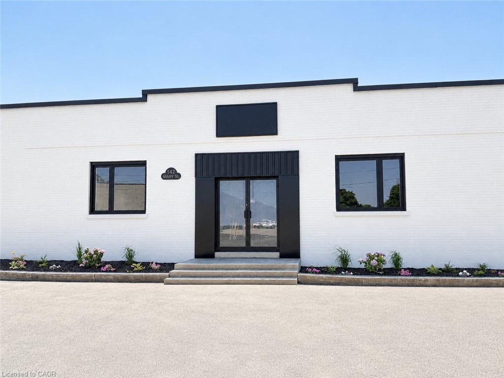 147 Mary Street Property Photo 2