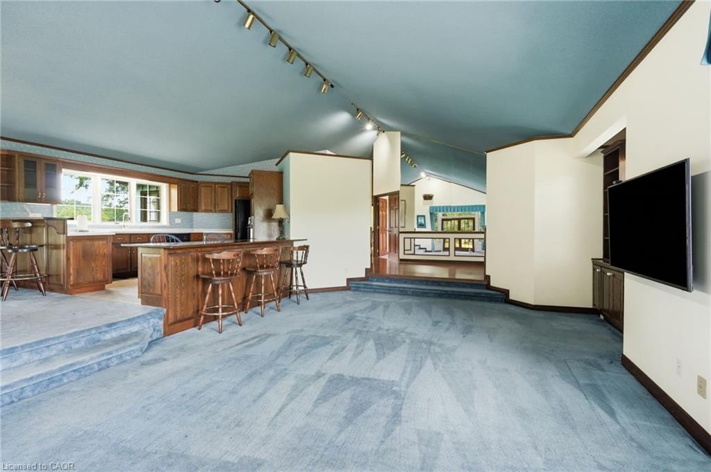 1046 Book Road W Property Photo 7