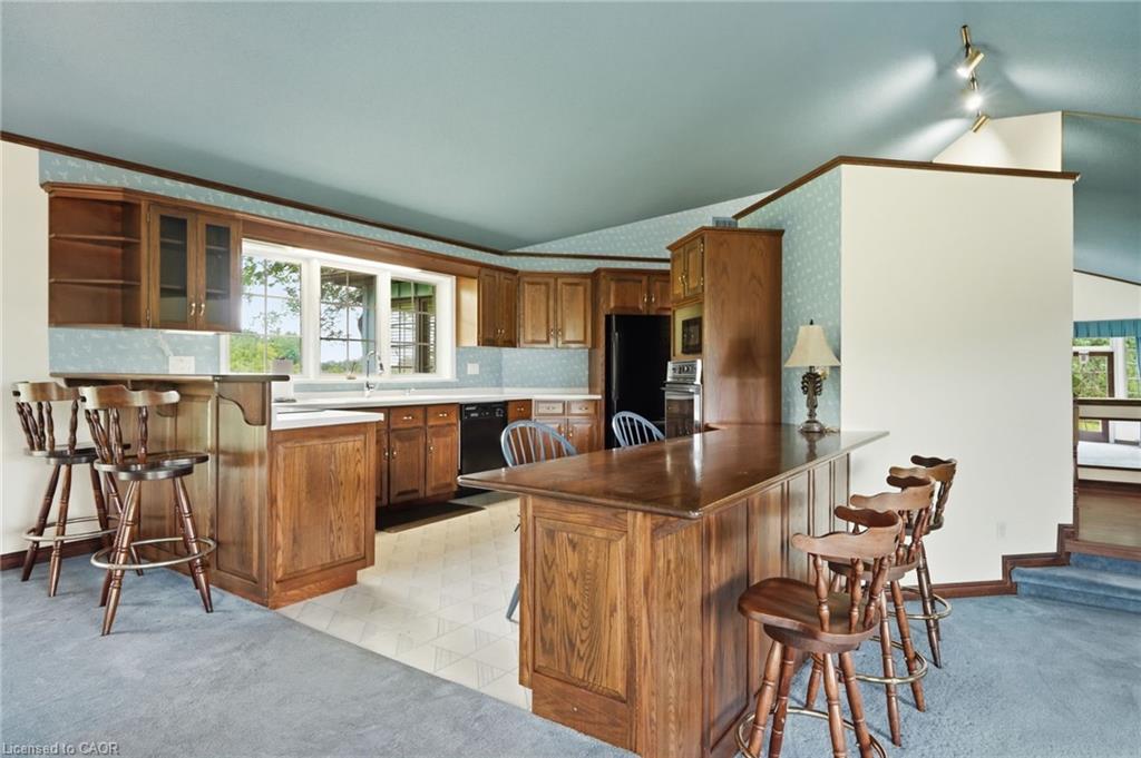 1046 Book Road W Property Photo 9