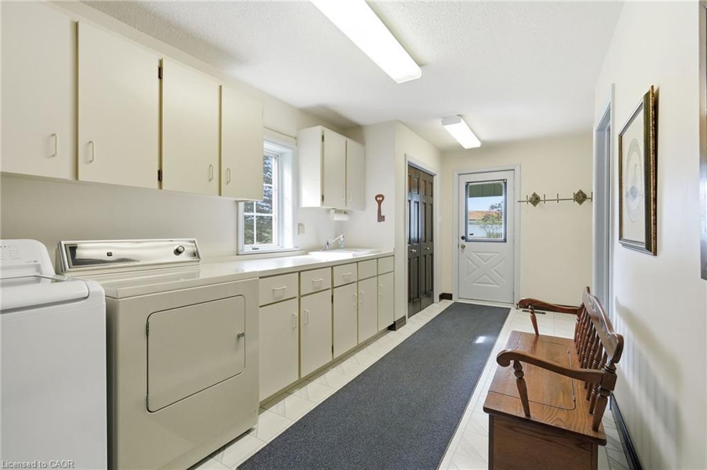 1046 Book Road W Property Photo 18