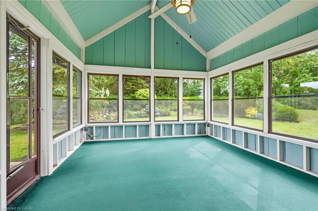 1046 Book Road W Property Photo 21