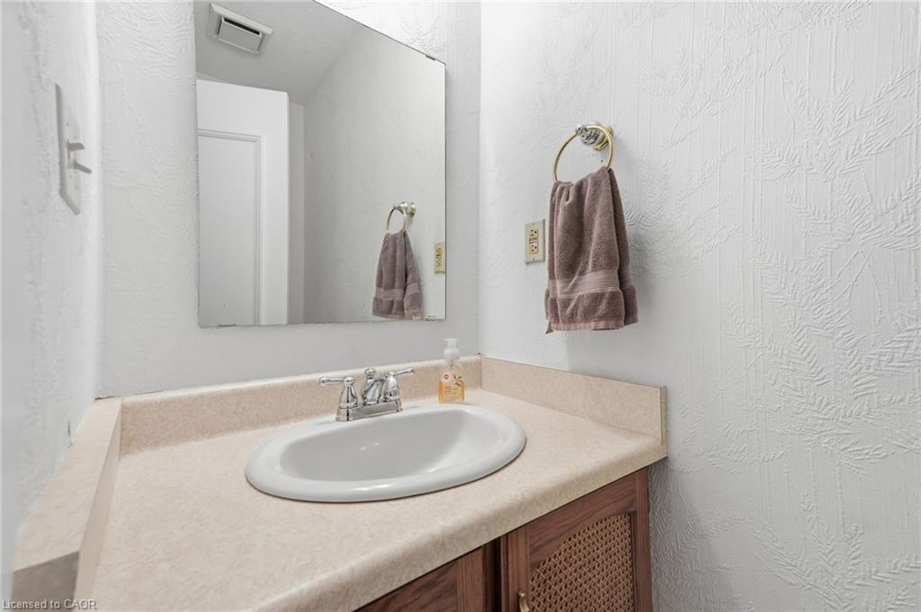 1046 Book Road W Property Photo 28