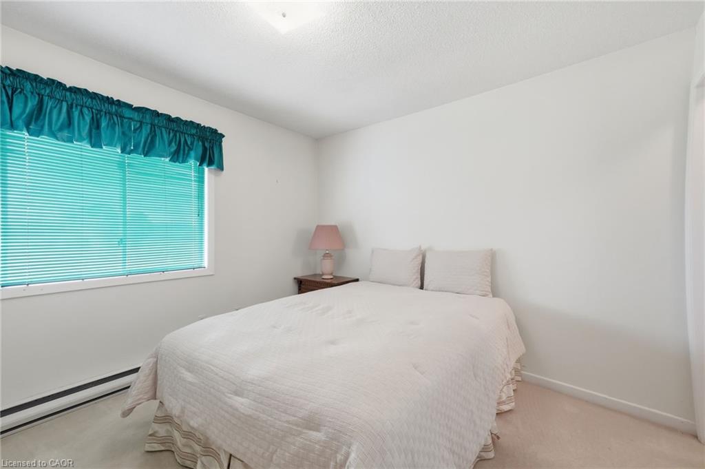 1046 Book Road W Property Photo 33