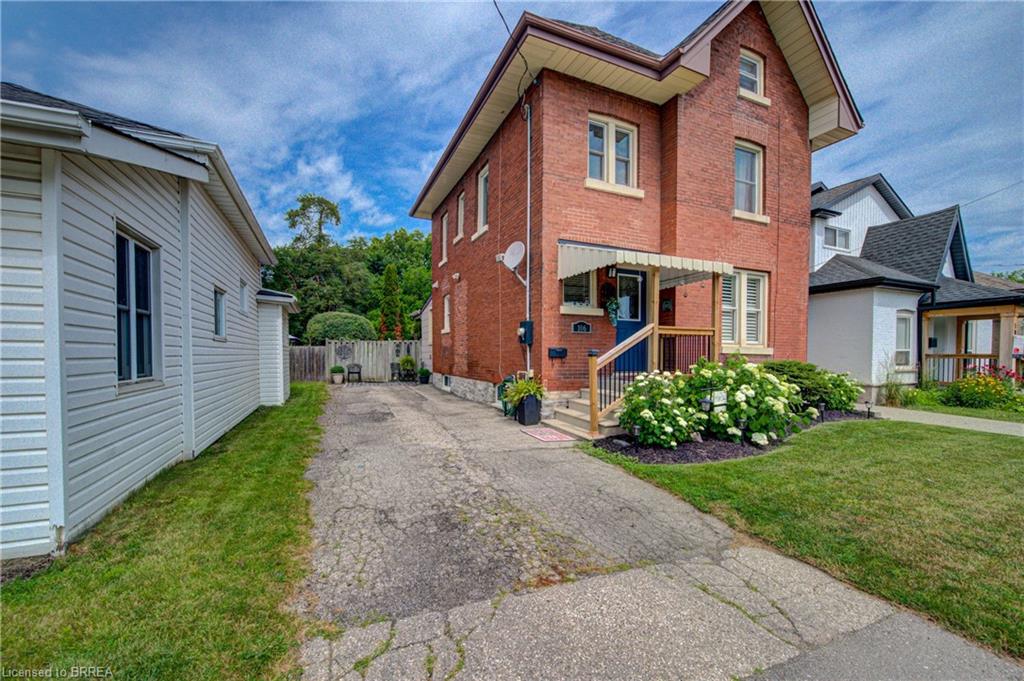 106 Sydenham Street Property Photo 3