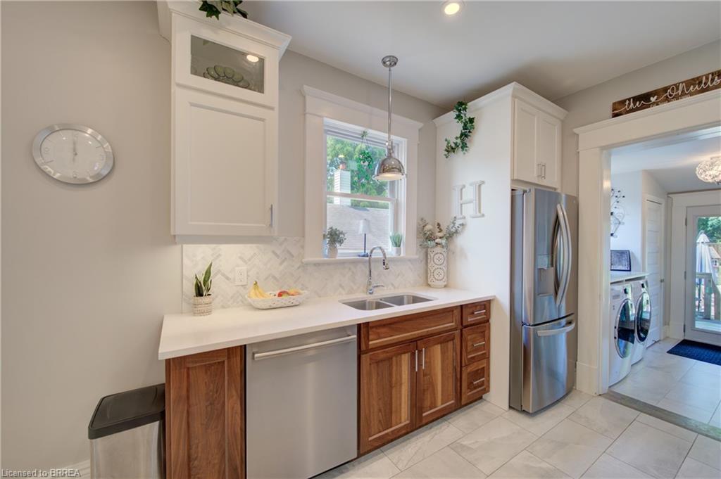 106 Sydenham Street Property Photo 14