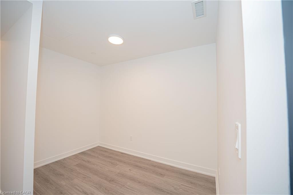 421-225 Malta Avenue Property Photo 12