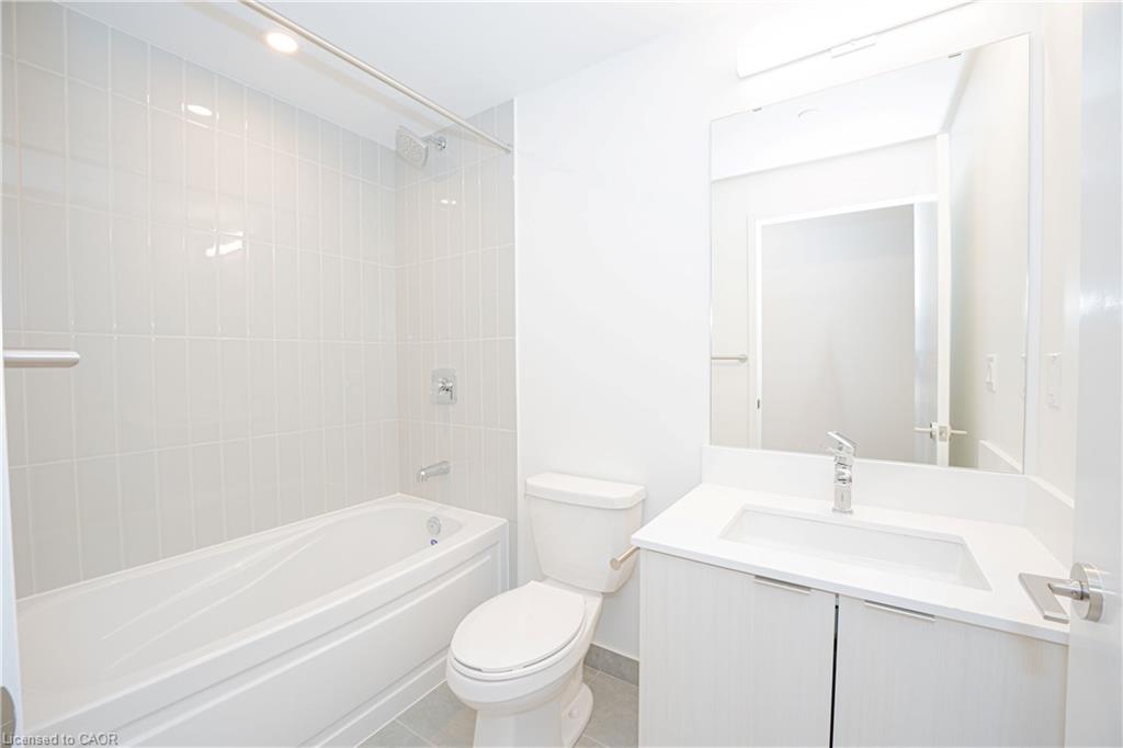 421-225 Malta Avenue Property Photo 14