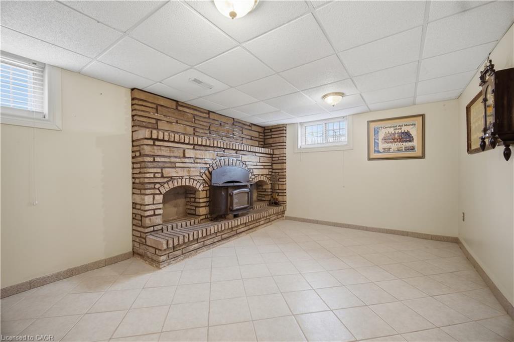 31 Summercrest Drive Property Photo 28