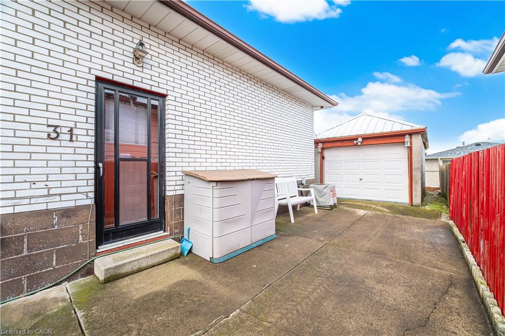 31 Summercrest Drive Property Photo 43