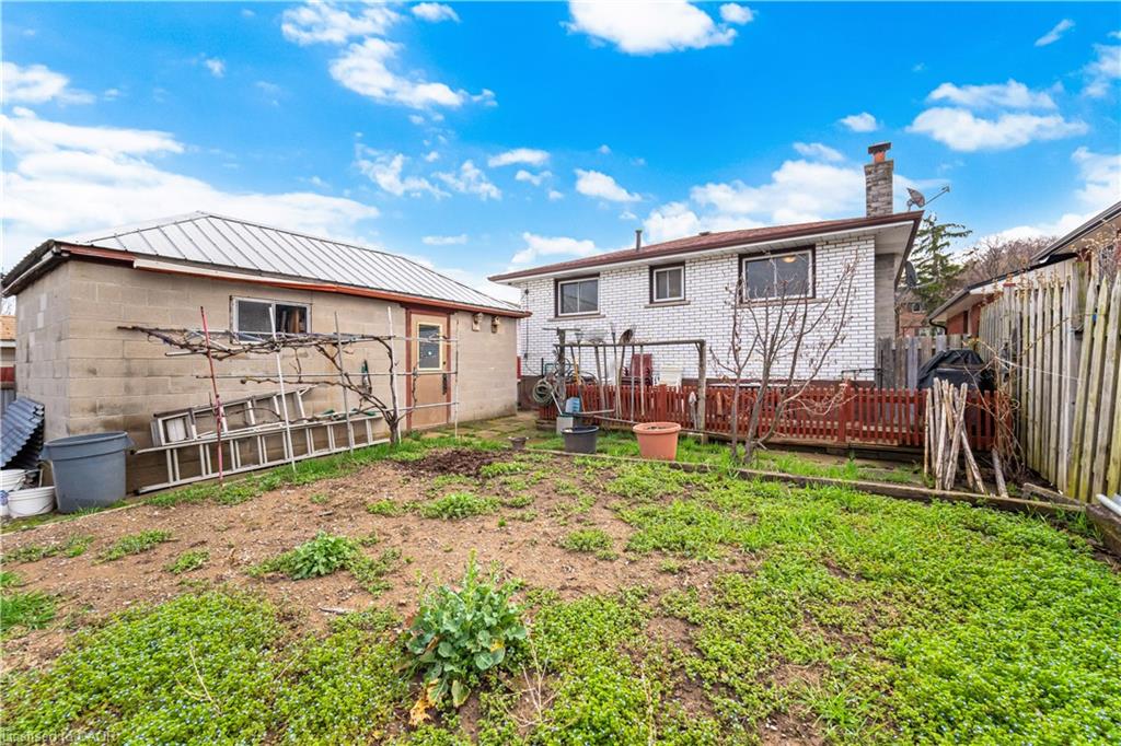 31 Summercrest Drive Property Photo 50