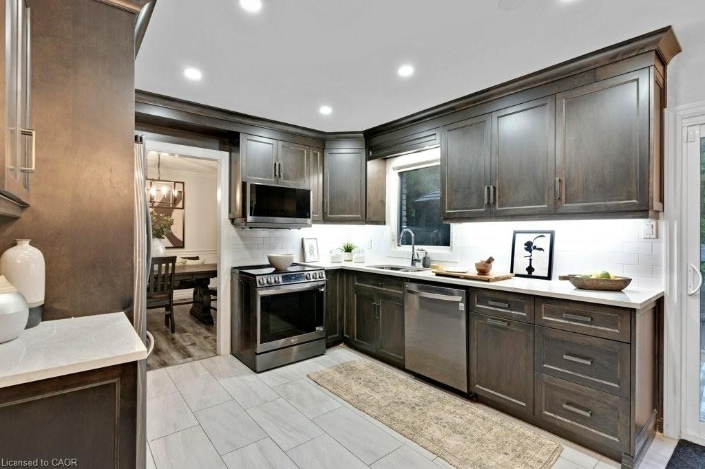 19 Kenley Lane Property Photo 11