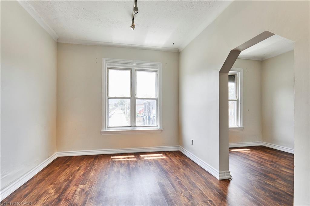1-363 Barton Street E Property Photo 6